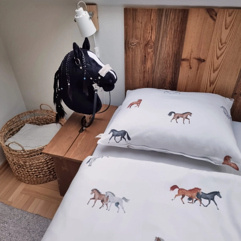 Horses1.jpg